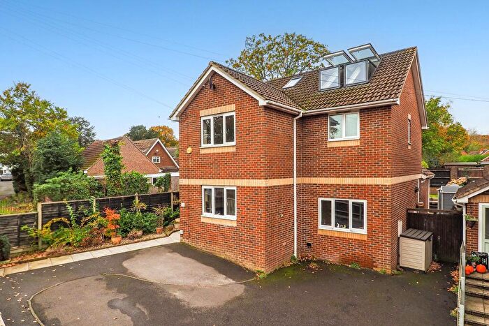 5 Bedroom Detached House For Sale In Funtley Hill, Funtley. Guide Price £, -£, PO16