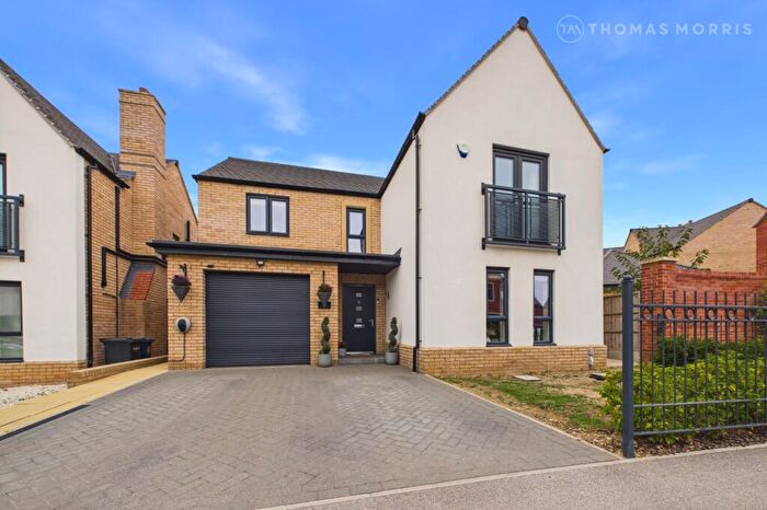 4 Bedroom Detached House For Sale In Wilcox Drive, St. Neots, Cambridgeshire, PE19