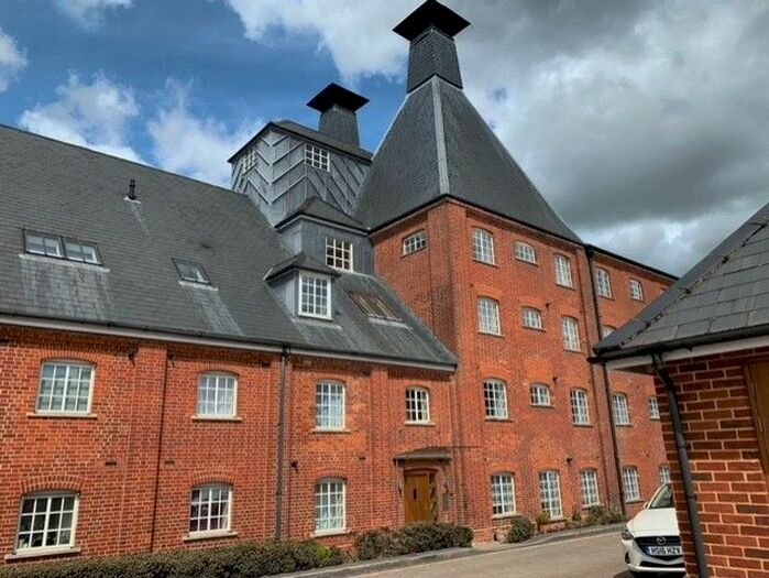 1 Bedroom Flat To Rent In Brewery Lane, Romsey, SO51