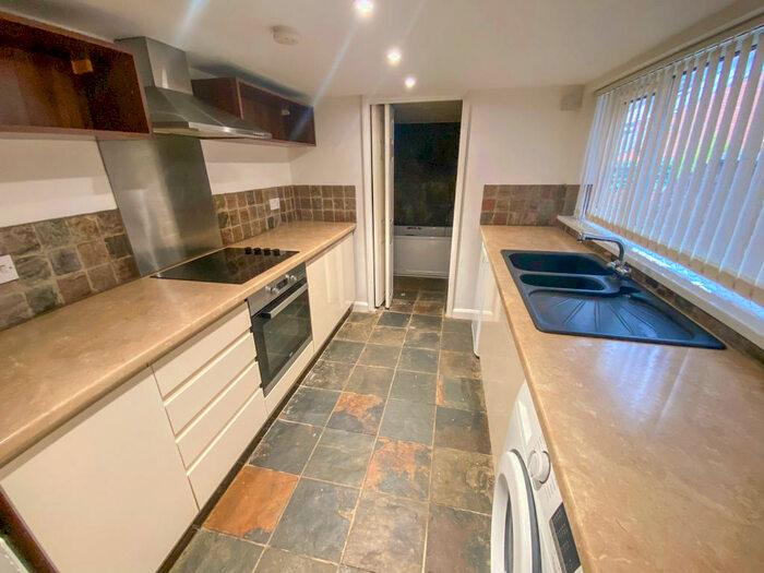 1 Bedroom Flat To Rent In Monks Road, Lincoln, LN2