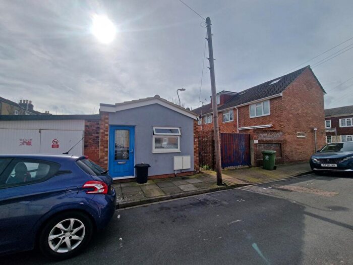 2 Bedroom Bungalow For Sale In Holland Road, Southsea, Hampshire, PO4