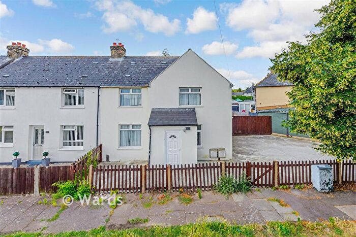 4 Bedroom End Of Terrace House For Sale In Maple Road, Dartford, Kent, DA1