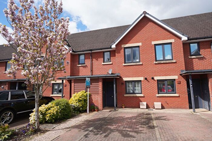 2 Bedroom Property For Sale In Bartlett Place, High Wycombe, HP12