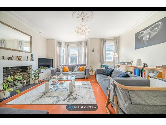 1 Bedroom Flat To Rent In Fulham Palace Road, London, SW6