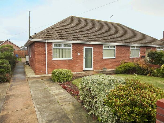 3 Bedroom Semi-Detached Bungalow To Rent In Westland Road, Lowestoft, NR33