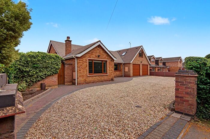 4 Bedroom Detached House For Sale In Tamworth Road, Coventry, CV6