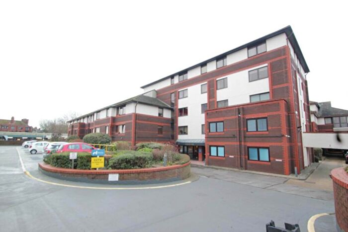 1 Bedroom Retirement Property For Sale In Gordon Place, Southend On Sea, SS1