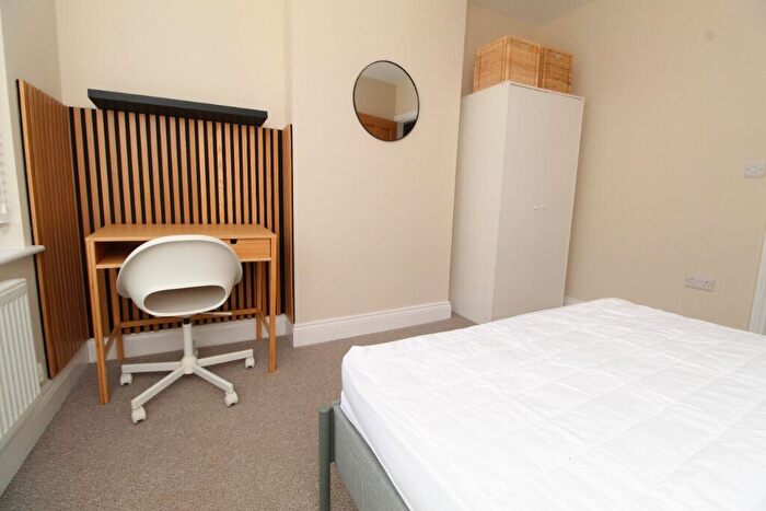 2 Bedroom Flat To Rent In Denman Street, Radford, Nottingham, NG7