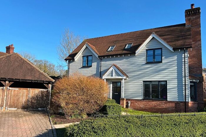 4 Bedroom Semi Detached House For Sale In Market Place Close, Goudhurst, Cranbrook, Kent, TN17