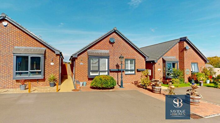 2 Bedroom Detached House For Sale In Jacques Orchard, South Normanton, DE55