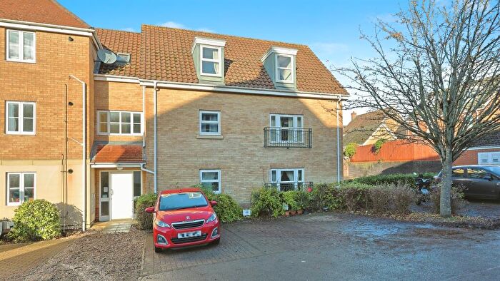 2 Bedroom Apartment For Sale In Caddow Road, Norwich, NR5