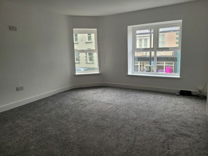 2 Bedroom Flat To Rent In Punch House Flats, Morgan Street, Tredegar, NP22