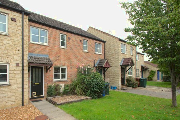 2 Bedroom Terraced House To Rent In The Bramblings, Bicester, OX26