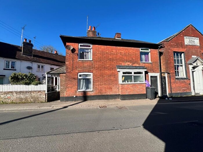 2 Bedroom Cottage To Rent In Church Street, Buckinghamshire, HP5