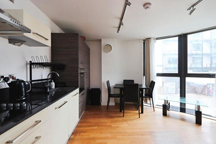 2 Bedroom Apartment To Rent In North Bank, Sheffield, South Yorkshire, S3