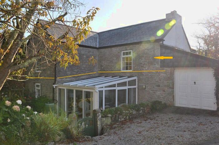 2 Bedroom Flat To Rent In Kernick Park, Penryn, TR10