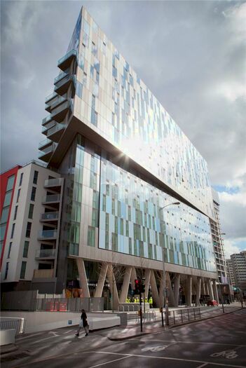 2 Bedroom Apartment To Rent In Saffron Central Square, Croydon, CR0