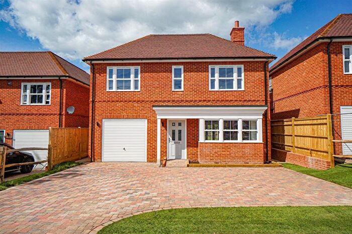 4 Bedroom Detached House For Sale In The Green, Catsfield, Battle, TN33