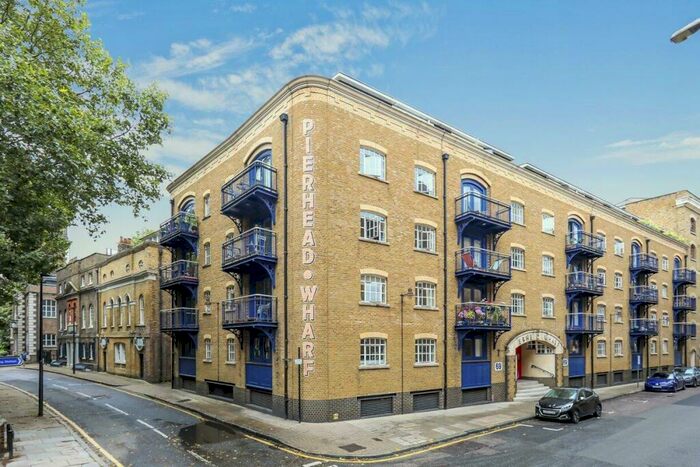 2 Bedroom Flat To Rent In Wapping High Street, London, E1W