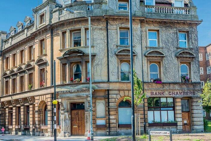 2 Bedroom Flat To Rent In Bank Chambers, Crouch End, N8