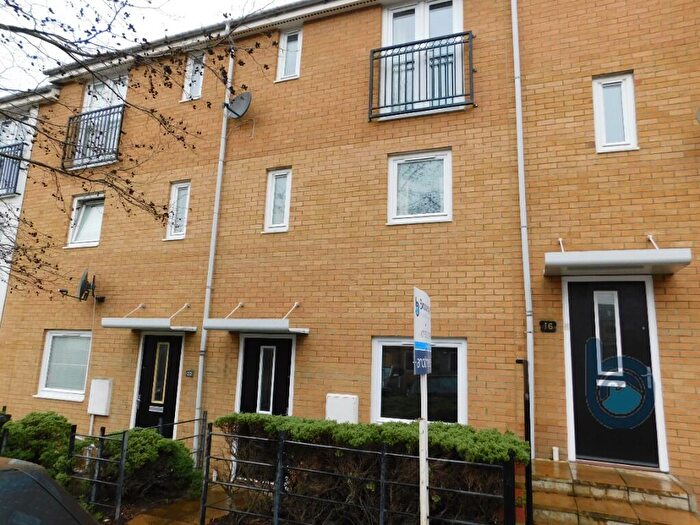 3 Bedroom Town House To Rent In Lakeview Way, Hampton Hargate, Peterborough, PE7