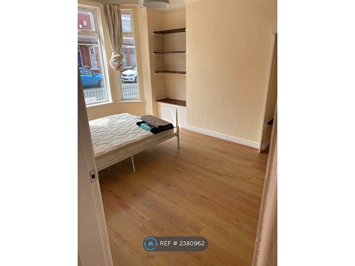 4 Bedroom Terraced House To Rent In Crofton Street, Manchester, M14