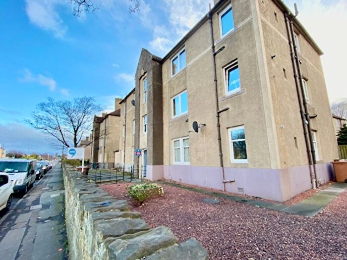 2 Bedroom Flat For Sale In Granton Road, Edinburgh, EH5