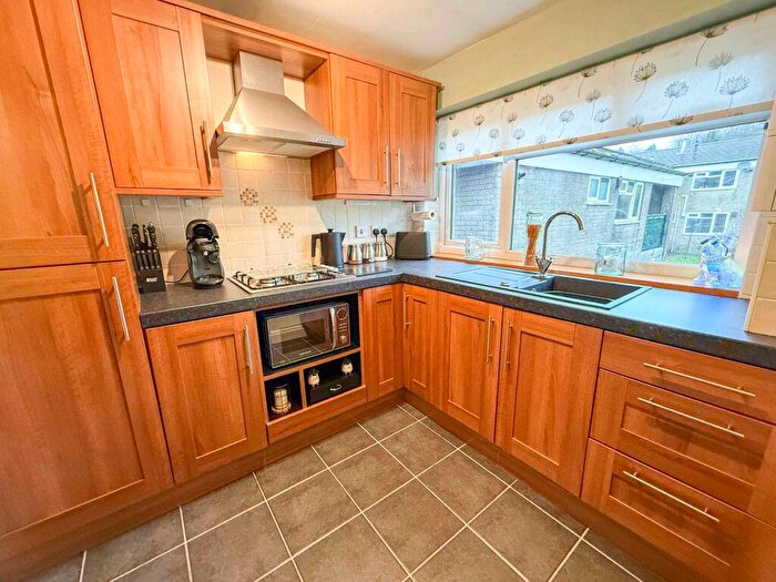 2 Bedroom Flat For Sale In Grange Road, Whitworth, Rochdale, OL12