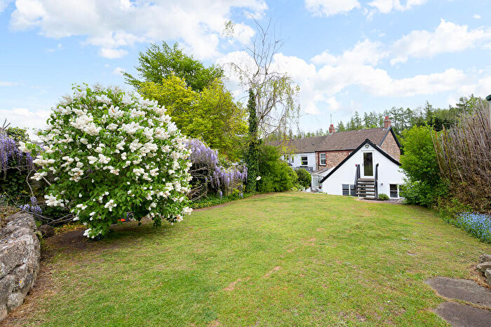 5 Bedroom Cottage For Sale In Nr Ross-on-Wye, Deceptive & Quirky Home, HR9