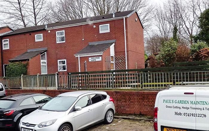 2 Bedroom End Of Terrace House To Rent In Wellstone Garth, Leeds, LS13