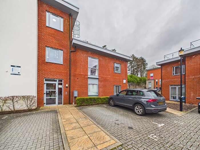 1 Bedroom Flat To Rent In Pallatia Court, High Wycombe, HP13