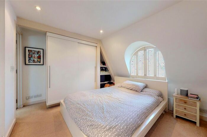 2 Bedroom Apartment To Rent In Chart Street, Shoreditch, London, N1