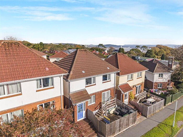 3 Bedroom Detached House For Sale In Fairwood Road, West Cross, Swansea, SA3