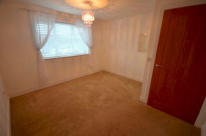 3 Bedroom Bungalow To Rent In Crabtree Lane, Sutton-On-Sea, LN12
