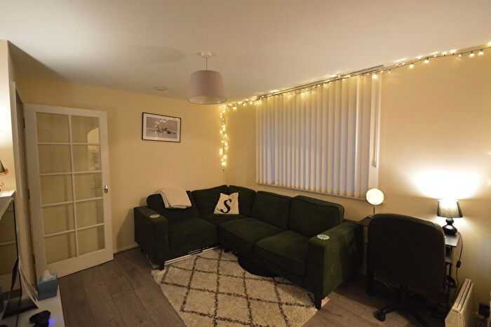 Studio To Rent In Pempath Place, Wembley, HA9