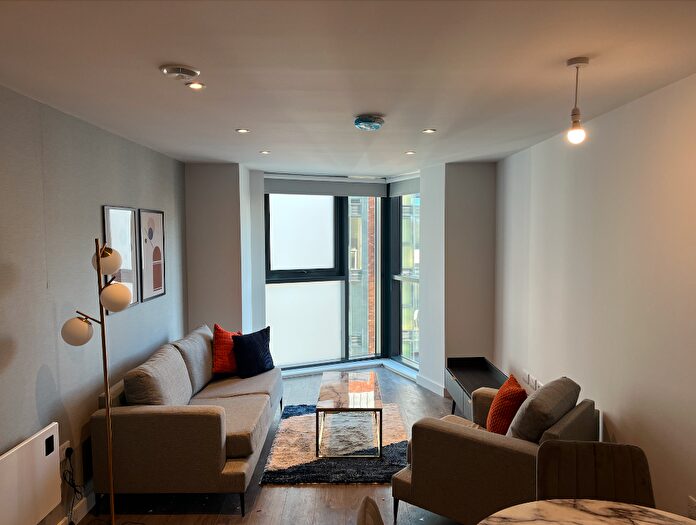 2 Bedroom Flat To Rent In Ordsall Lane, Manchester, Greater Manchester, M5