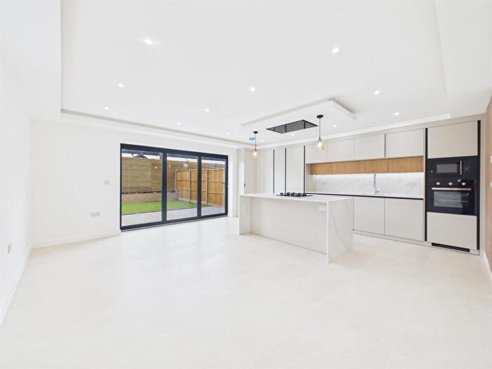 3 Bedroom Semi-Detached House For Sale In Sidmouth Drive, Ruislip, HA4