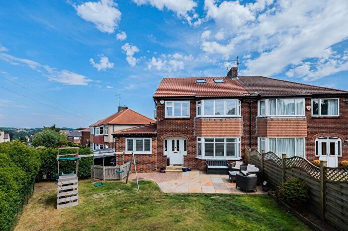 5 Bedroom Semi-Detached House For Sale In Foxholes Lane, Calverley, Pudsey, West Yorkshire, LS28