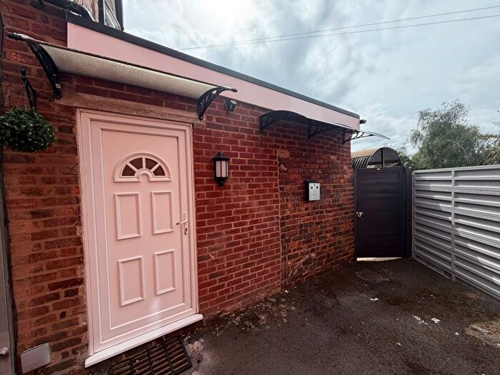 1 Bedroom Flat To Rent In Lower High Street, Wednesbury, WS10