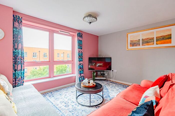 2 Bedroom Flat To Rent In Shadwell, E1W