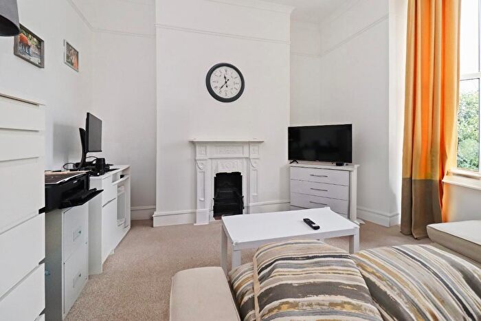 2 Bedroom Flat For Sale In London Road, Deal, Kent, CT14