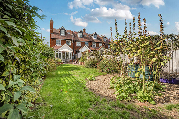 3 Bedroom End Of Terrace House For Sale In Eastview Road, Wargrave, Reading, Berkshire, RG10