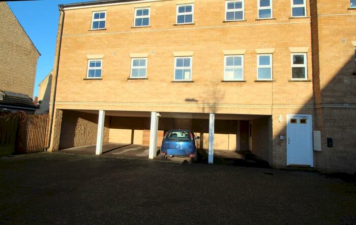2 Bedroom Apartment To Rent In Grouse Road, Calne, SN11