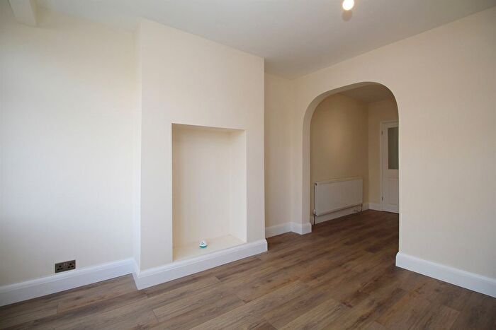 2 Bedroom Semi-Detached House To Rent In Bottleacre Lane, Loughborough, LE11