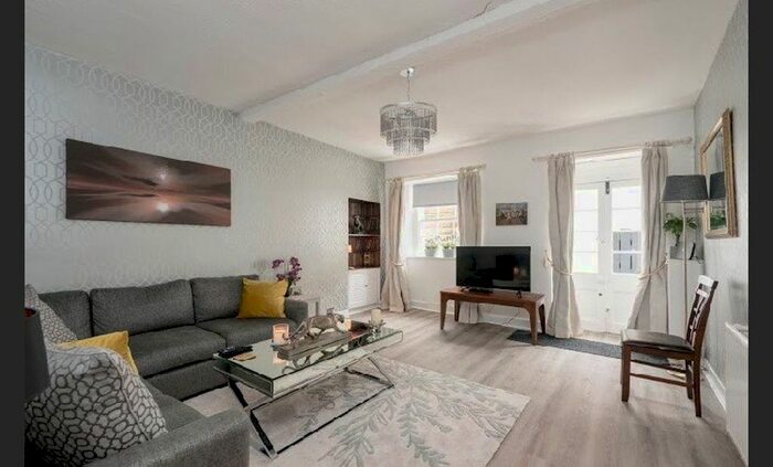 2 Bedroom Flat To Rent In Cumberland Street, New Town, Edinburgh, EH3