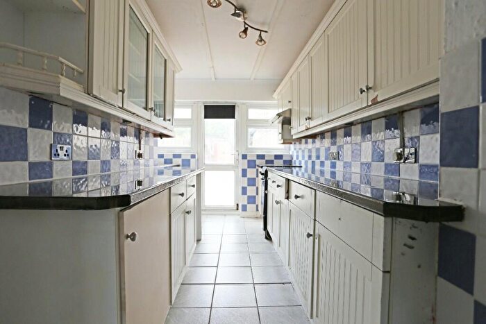 3 Bedroom Terraced House To Rent In Oval Road North, Dagenham, London, RM10