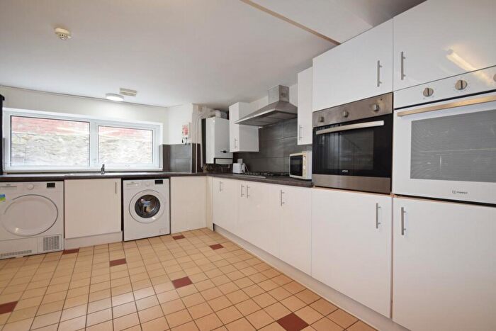 5 Bedroom House To Rent In Cranbrook Street, Cathays, CF24