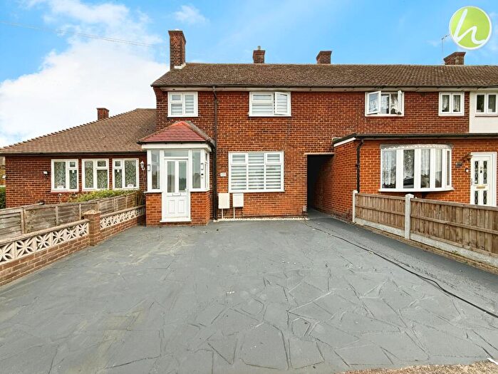 2 Bedroom Semi-Detached House For Sale In Garron Lane, South Ockendon, RM15