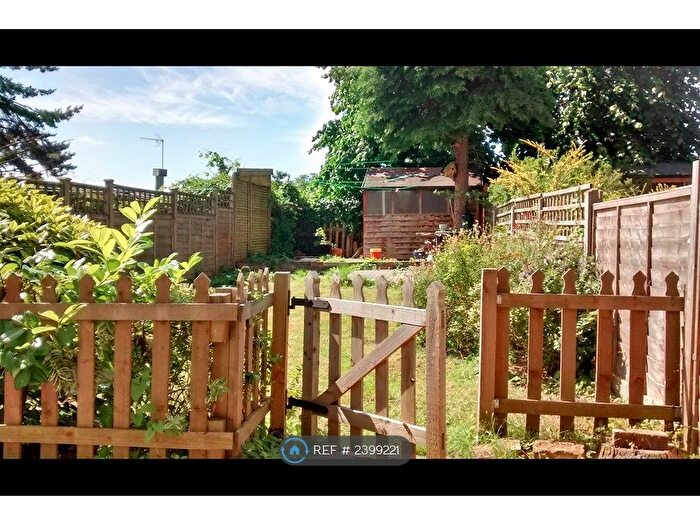 2 Bedroom Maisonette To Rent In Holly Park, London, N11