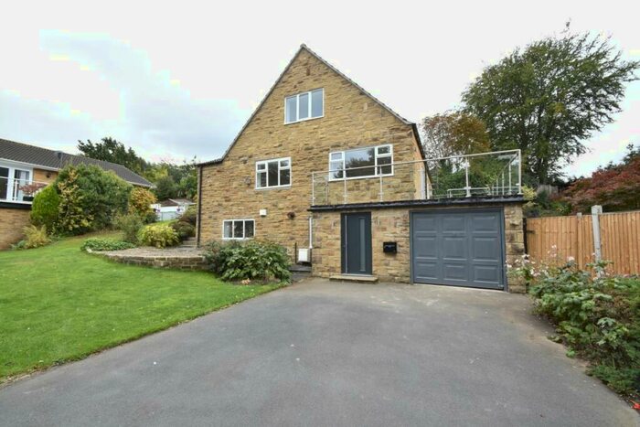 5 Bedroom Detached House To Rent In Kingsway Garth, Garforth, LS25